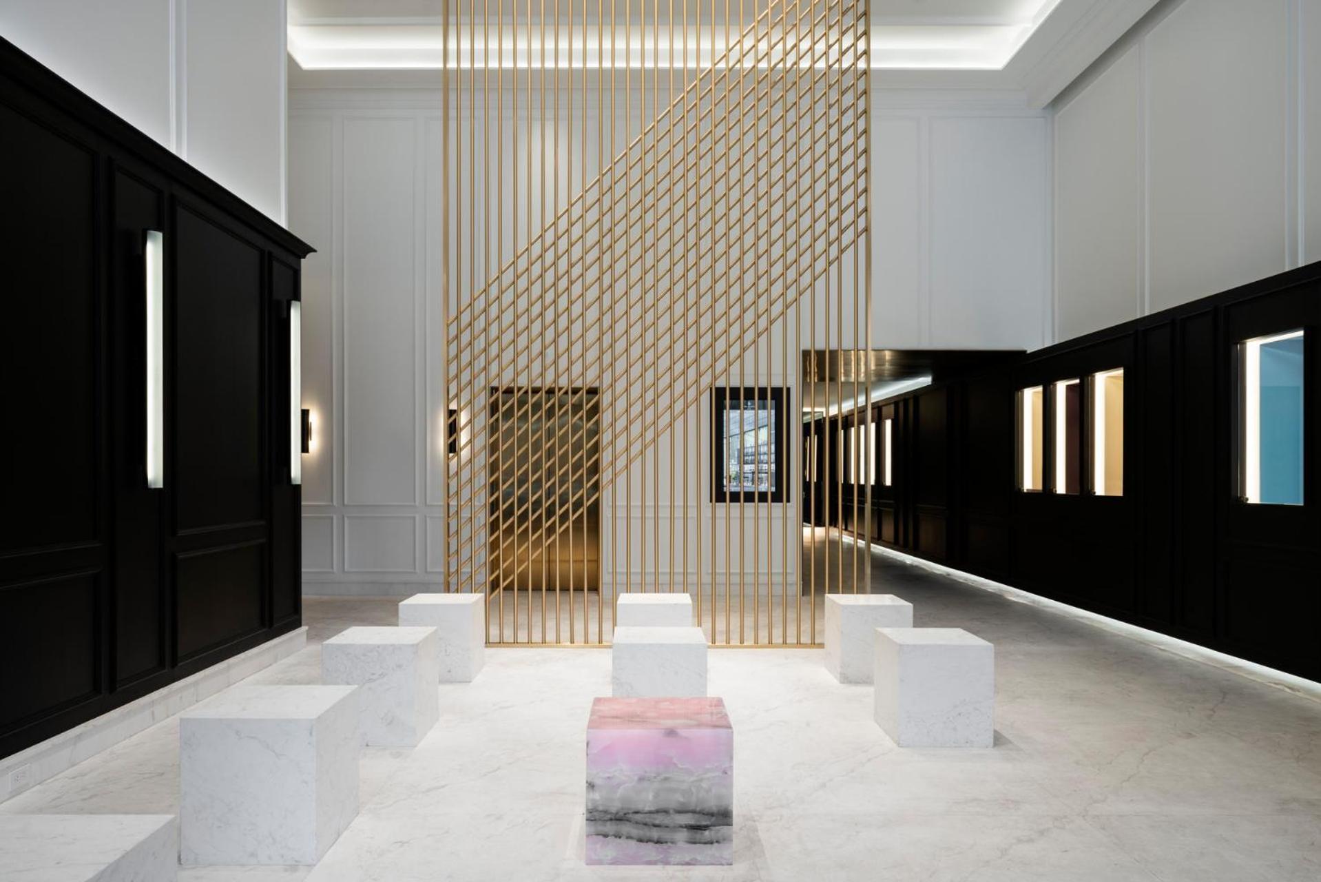 Four Seasons Hotel Montreal, Montreal